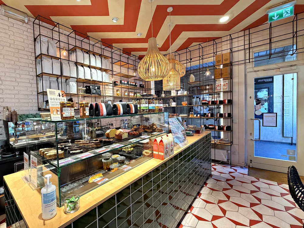 The long counter, the shelves and the lamps